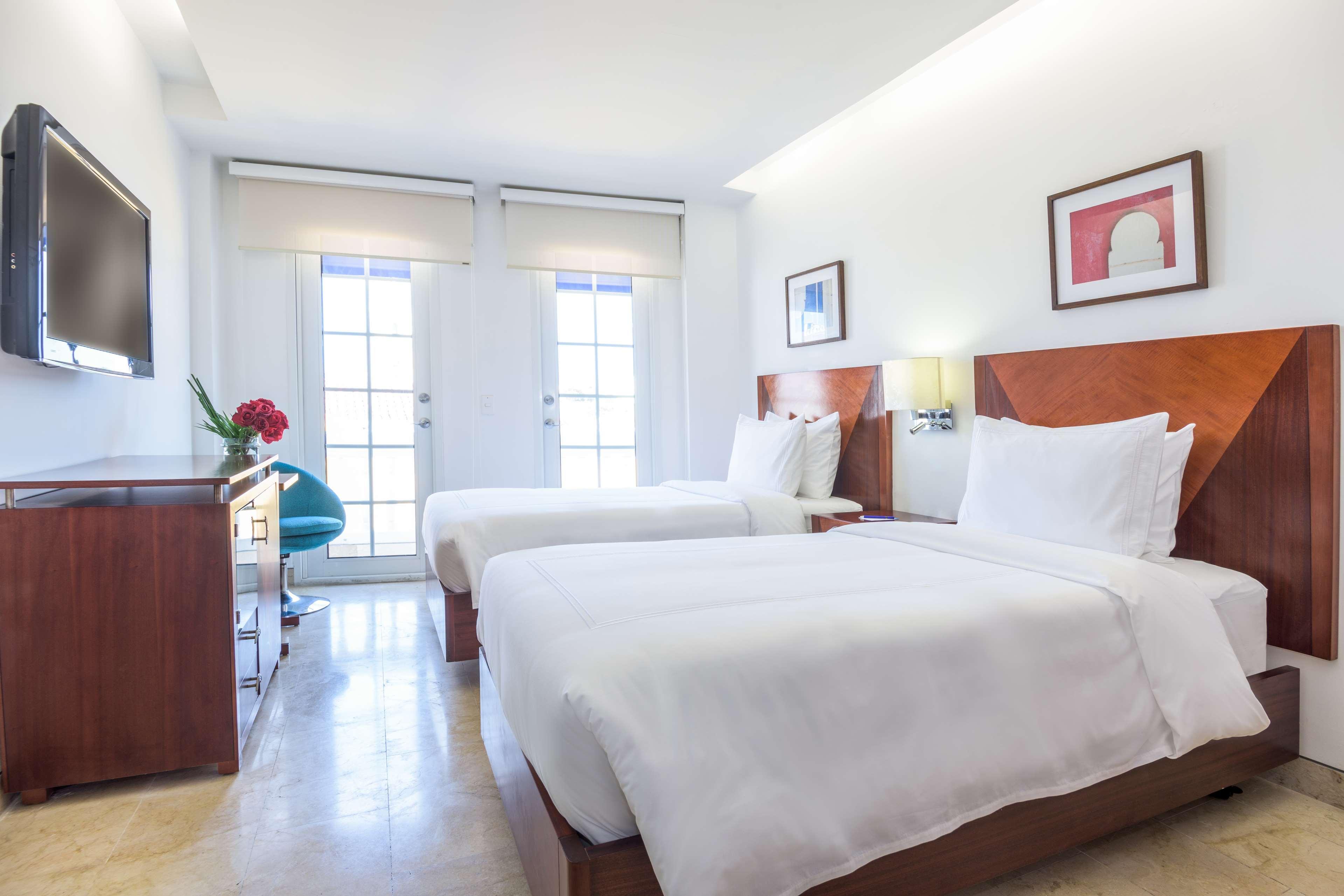 Hotel Nh Royal Urban Cartagène Extérieur photo