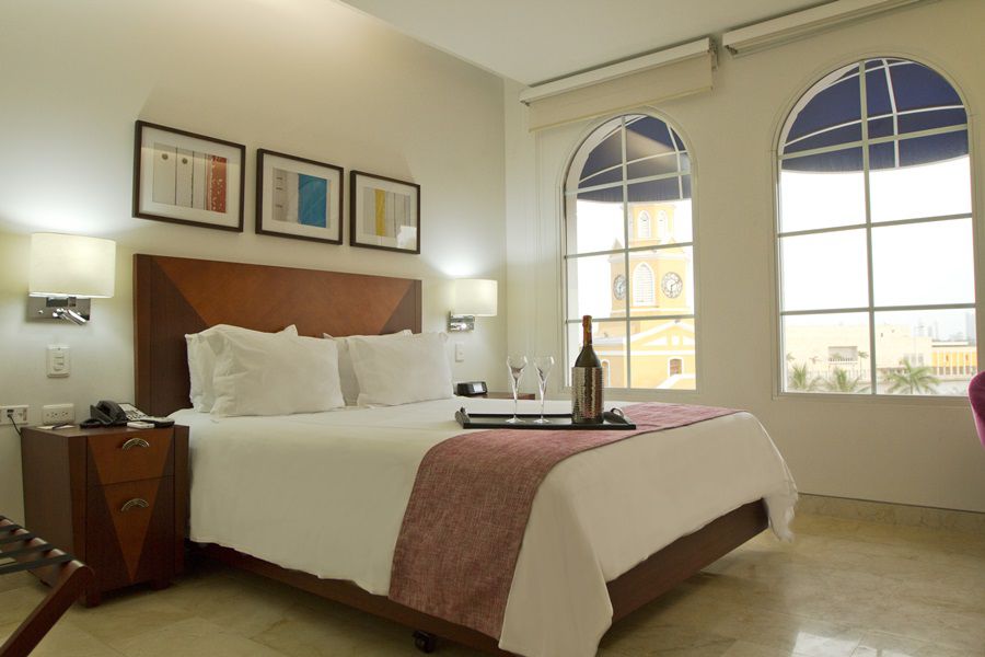 Hotel Nh Royal Urban Cartagène Extérieur photo